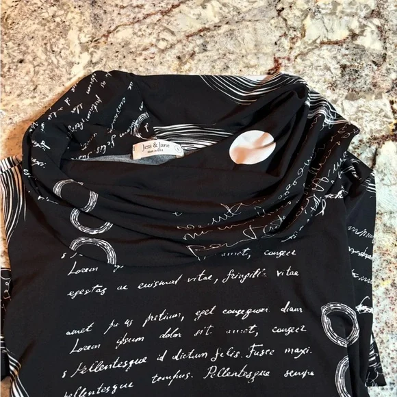 Elegant Black Graphic Women's Top - Picture 2 of 6